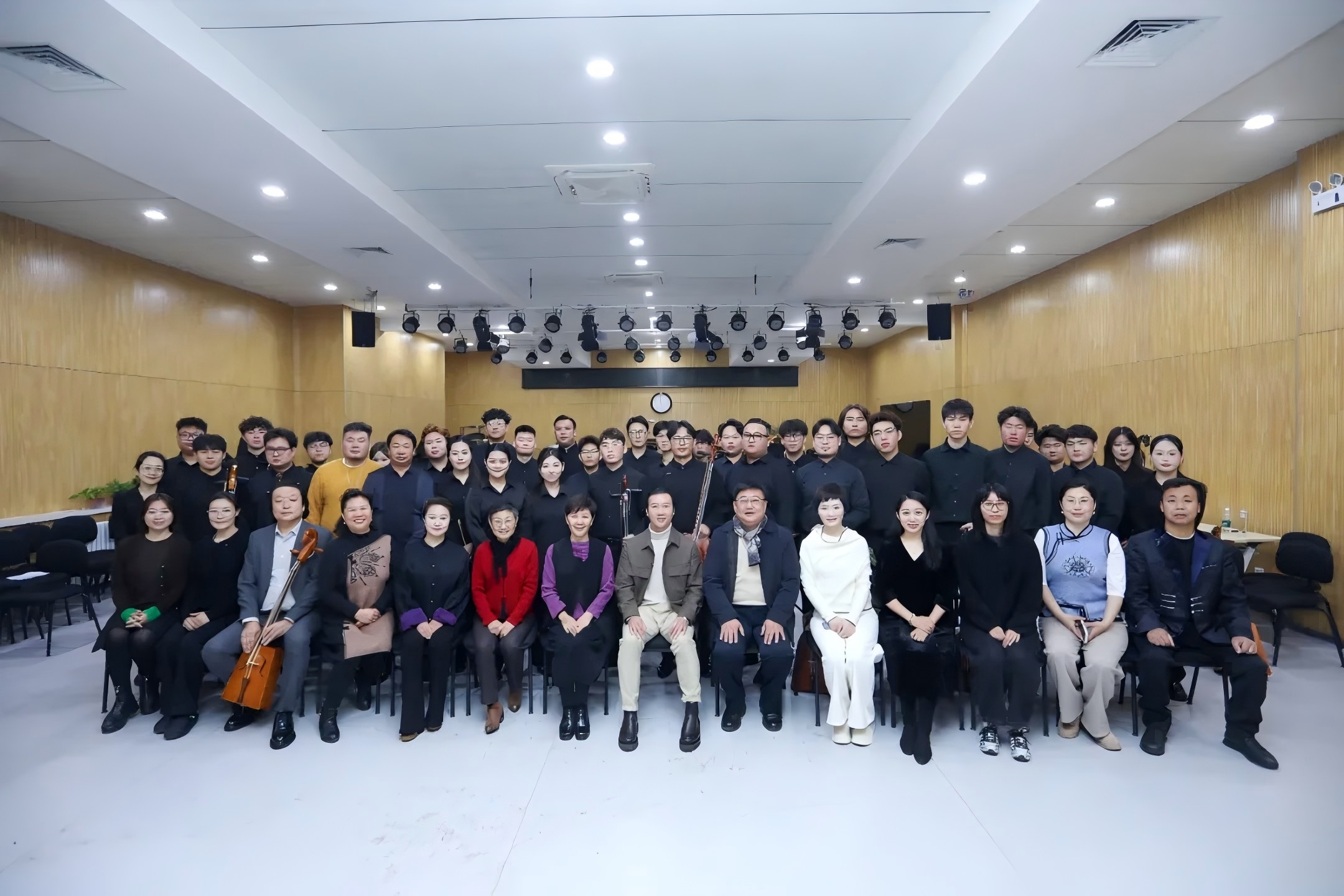 中央音樂學(xué)院章紅艷教授一行來我校開展調(diào)研交流活動(dòng)